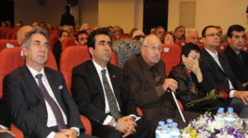 Mersin Kenti Edebiyat &Ouml;d&uuml;l&uuml; Ahmet Oktay&rsquo;a Verildi