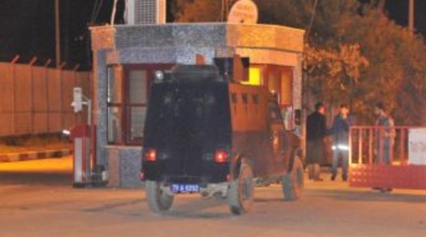 Suriye U&ccedil;akları Bu Kez &ldquo;varil&rdquo; Bombaları İle Vurdu: 15 Yaralı