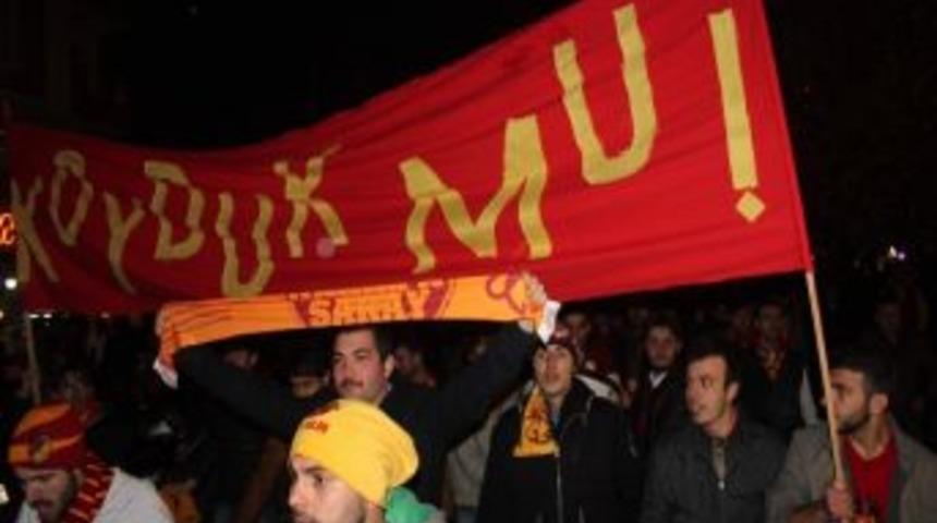 Galatasaray Taraftarının Galibiyet Sevinci