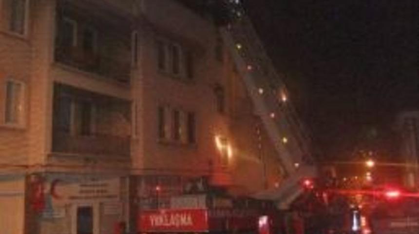 &Ccedil;atı Yangını Korkuttu