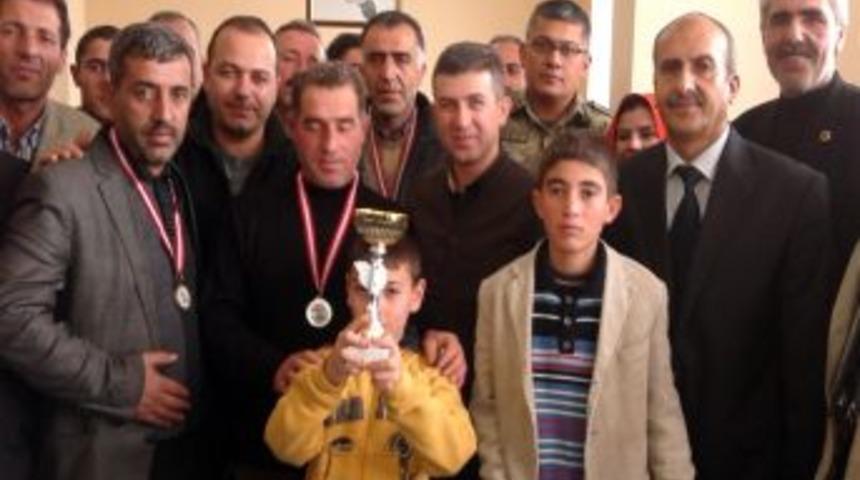 Hask&ouml;y&rsquo;de Satran&ccedil; Turnuvası D&uuml;zenlendi