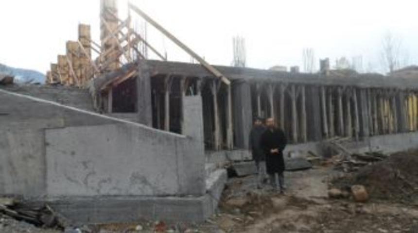 Aşağıdağ k&ouml;y&uuml; camii inşaatı hızlı ilerliyor