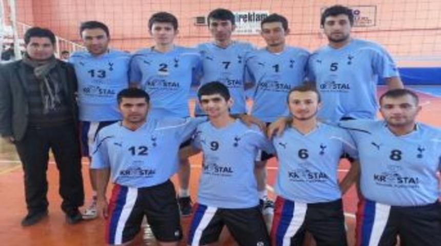 Silvan Gen&ccedil;likspor'da İlk Galibiyet Sevinci