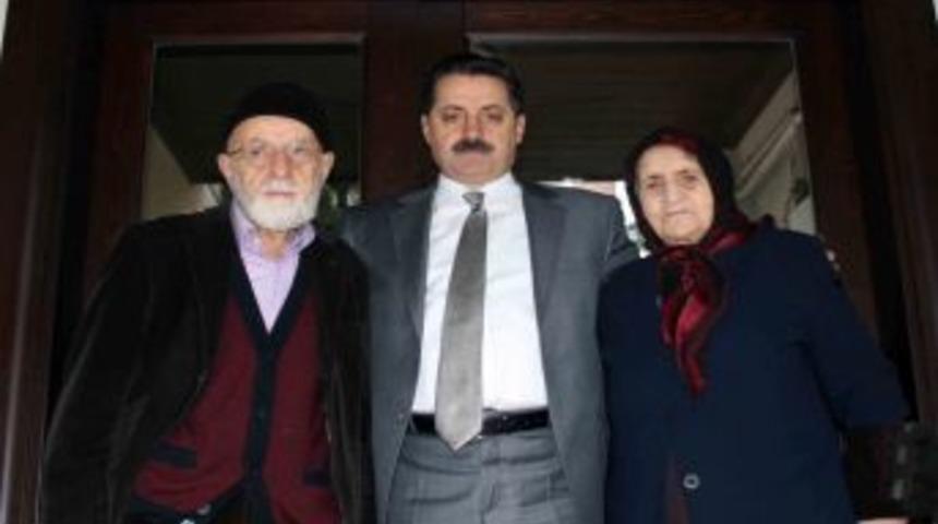 Bakan &Ccedil;elik: S&ouml;zleşmeli Belediye Personelini Bu D&ouml;nemde Kadroya Alacağız