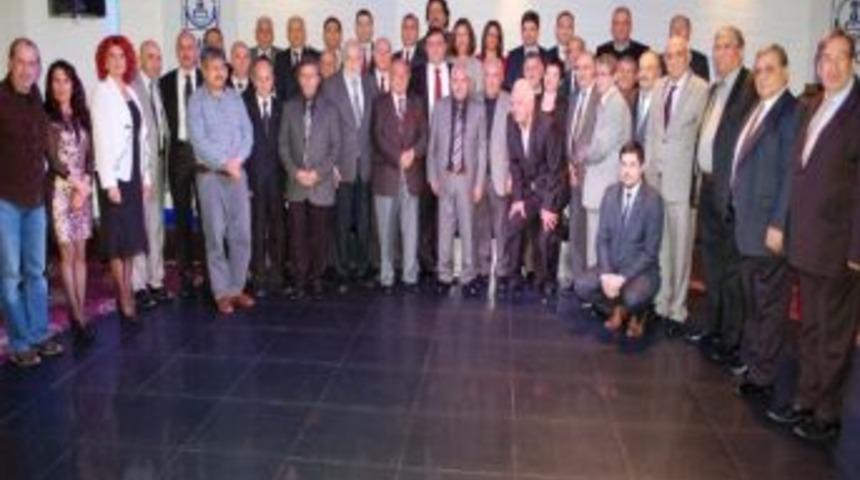 Mmo'da 50 Yıllık &Uuml;yelere Plaket