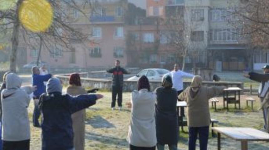 Başkan D&uuml;ndar: H&uuml;rriyet Mahallesi&rsquo;nin &Ccedil;ehresi Yatırımlarla Değişiyor