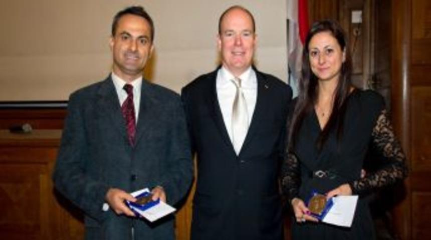 Do&ccedil;. Dr. Al&ccedil;i&ccedil;ek'e Monako İnsanlık Paleontoloji Enstit&uuml;s&uuml; &Ouml;d&uuml;l&uuml; Verildi