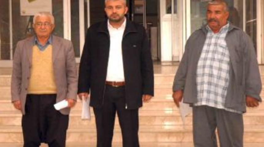 K&uuml;f&uuml;r Iddiası K&ouml;y&uuml; Muhtarsız Ve Azasız Bıraktı