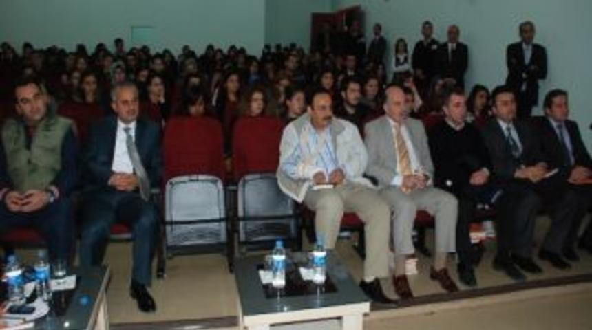 Vali Cengiz Başarının Form&uuml;l&uuml;n&uuml; Anlattı