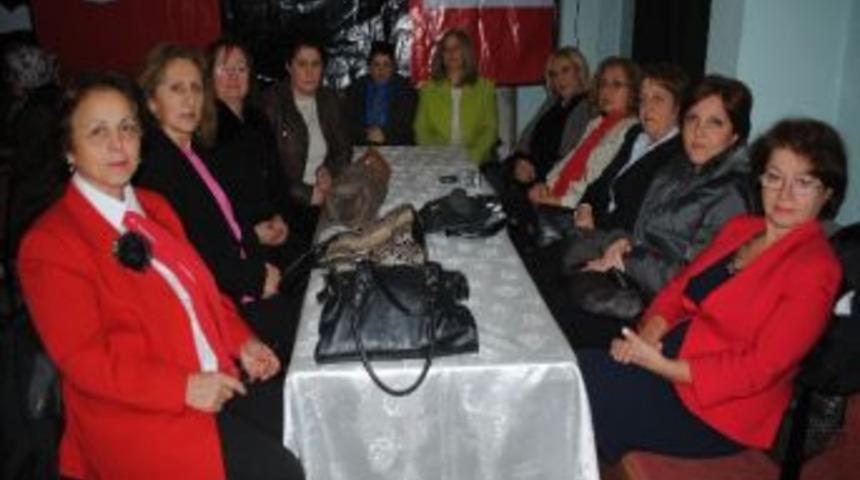 Chp Kadın Kollarından Kaynaşma Ve Dayanışma &Ccedil;ayı