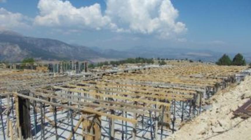 &Ccedil;amlıyayla&rsquo;ya 44 Yayla Evi