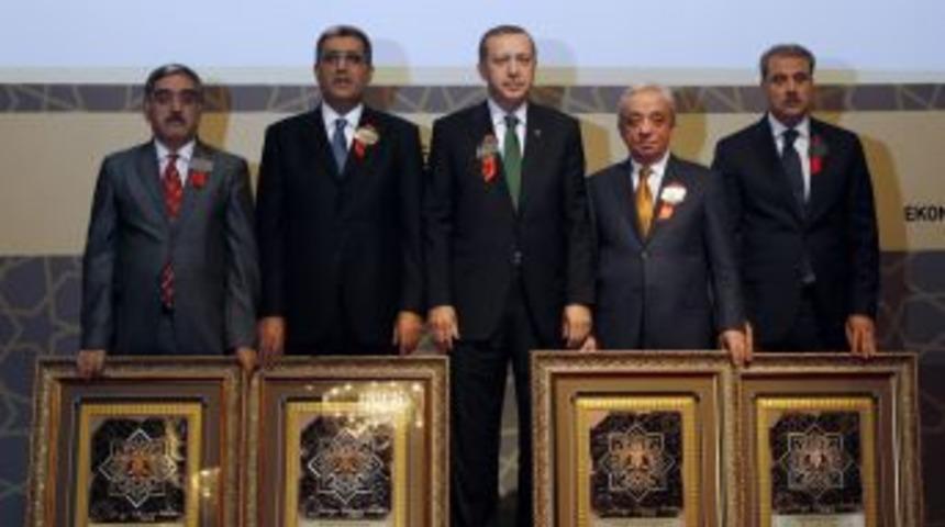 Başbakan Erdoğan: Kuvvetler Ayrılığı &Ouml;n&uuml;m&uuml;ze Engel Olarak Dikiliyor