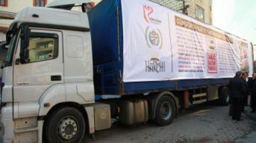 G&uuml;ng&ouml;ren&rsquo;den Suriye&rsquo;ye 3 TIR Yardım Malzemesi