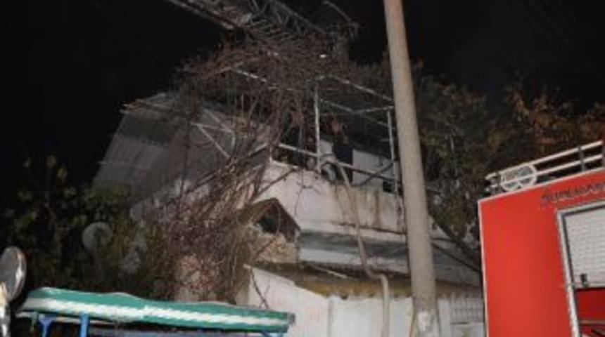 İtfaiyecilerin Dikkati Faciayı &Ouml;nledi