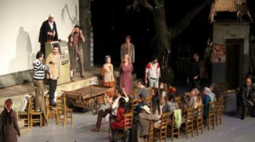 Keşanlı Ali Destanı Başakşehir&rsquo;de Sahnelendi