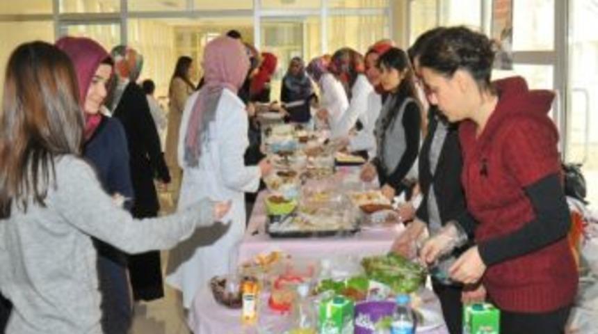 &Ouml;ğrencilerden &lsquo;gazze Haftası&rsquo; Etkinliği