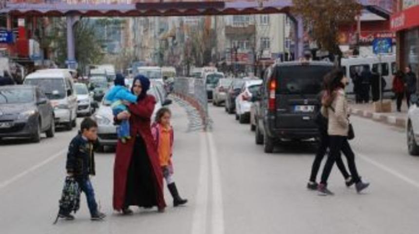 Yayaları Bariyerde Engelleyemedi