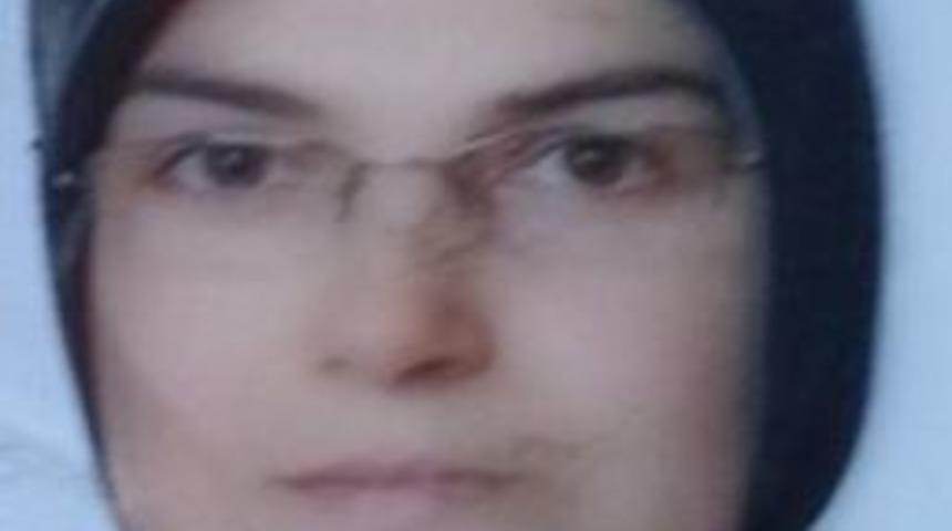 Depo İş&ccedil;isini Elektrik &Ccedil;arptı