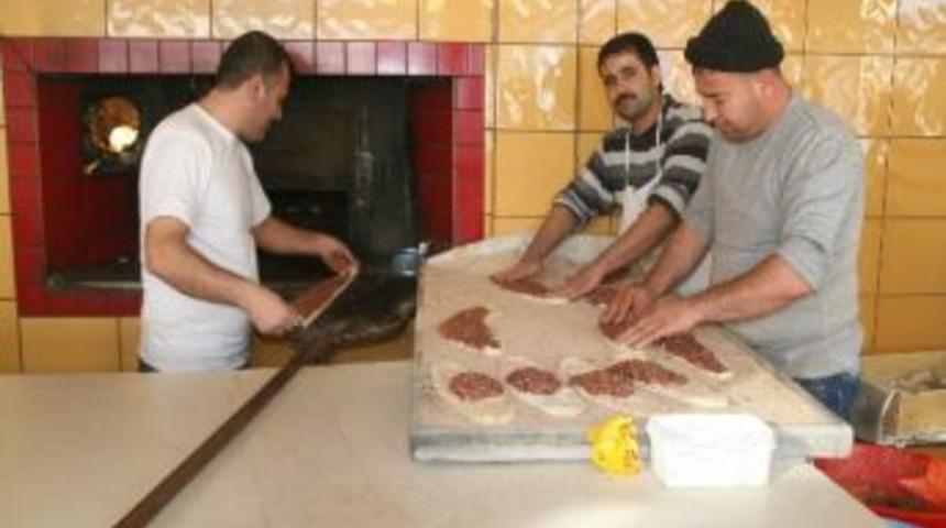 Boğazlıyan&rsquo;da Kıymalı Pideye Yoğun İlgi