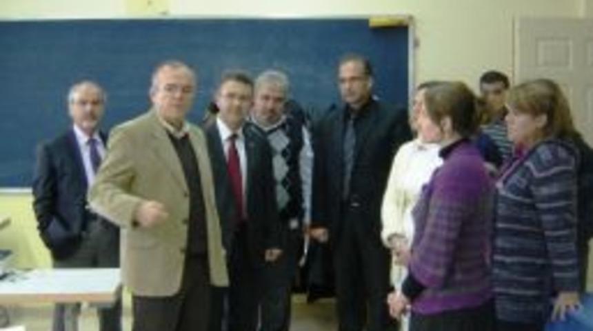 Sanayicilerden Gediz Meslek Y&uuml;ksekokulu'na Ziyaret