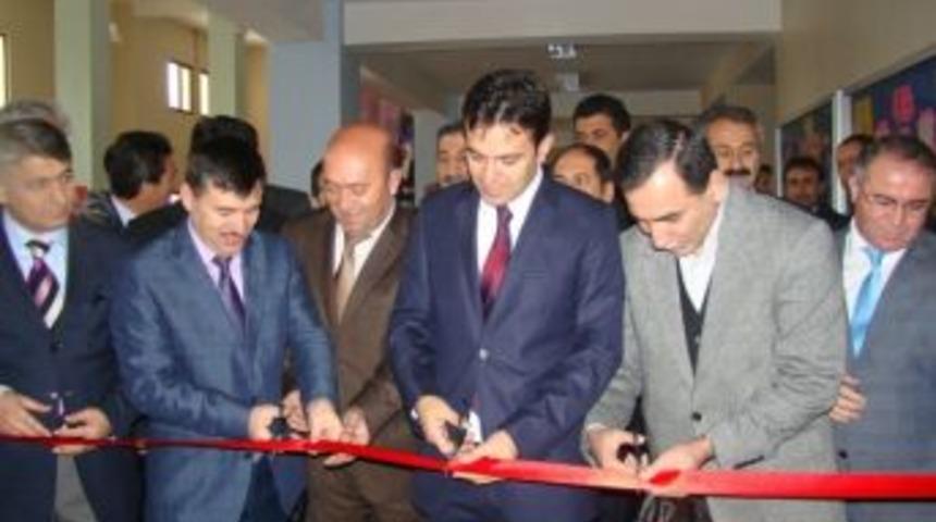 Ağrı&rsquo;da &ldquo;benim Kitap Kumbaram&rdquo; Fuarı