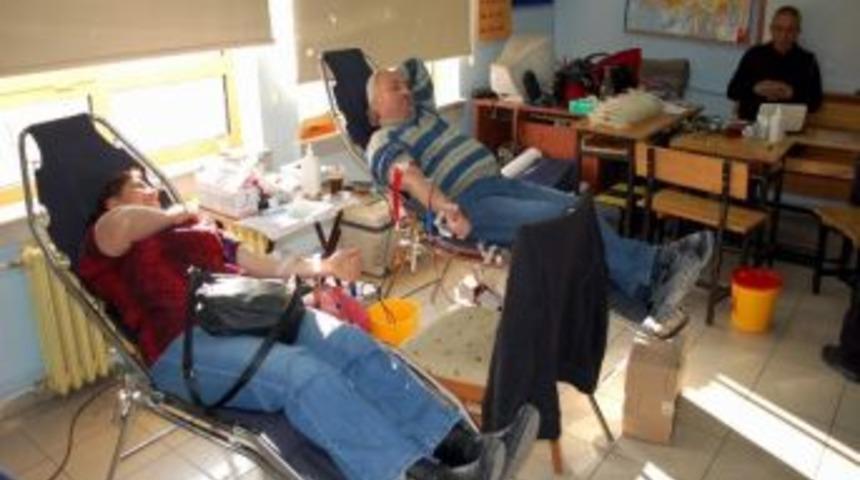 Kızılay&rsquo;dan Okullarda Kan Bağışı Kampanyası