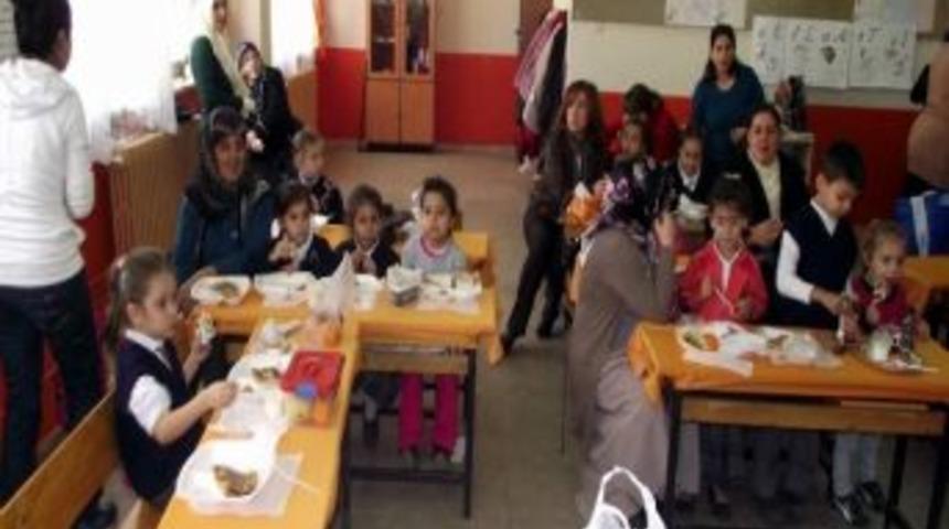 Erdek İl&ccedil;esinde Yerli Malları Haftası Kutlandı