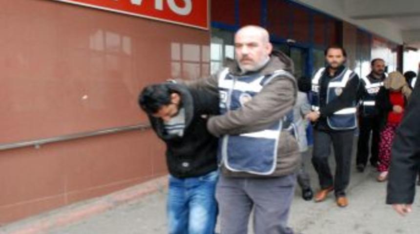 Kahramanmaraş'ta Üzerinde Uyuşturucu Bulunan 4 Kişi Yakalandı