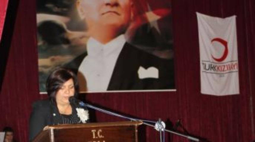 Urla Kızılay Şubesi, Ege Doğumevi'nde 30 Bebeğe Yardımda Bulundu