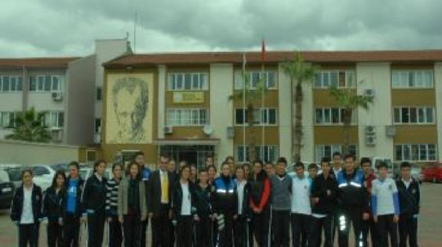 Toplum Destekli Polis, Okullarda Bilgilendirme &Ccedil;alışması Yapıyor