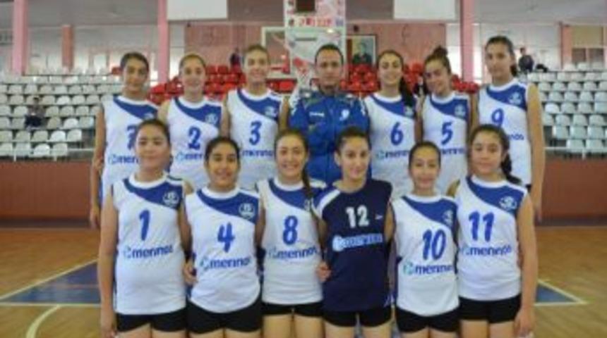 Merinos Spor Bayan Voleybol Takımı Galibeyet Serisini Sürdürüyor