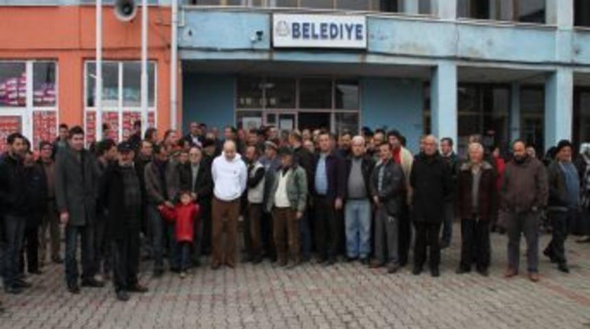 Anadolu Sağlık Meslek Lisesi'nin Taşınma Kararını Protesto Ettiler
