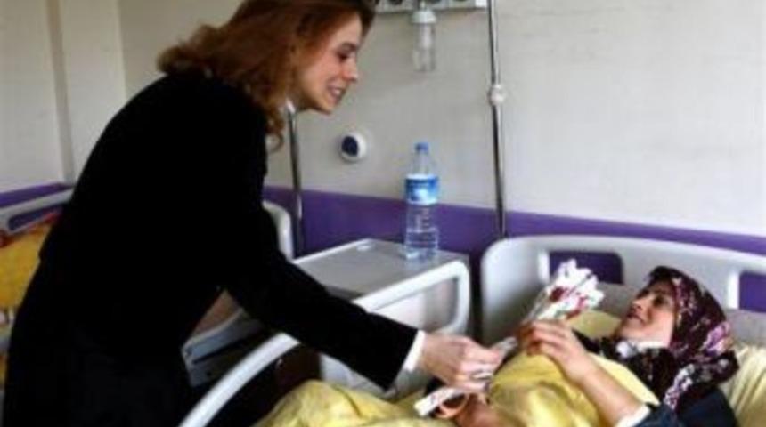 Karahan, hastalara şifa diledi