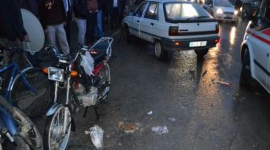 Otomobil Ile Motosiklet &Ccedil;arpıştı: 1 Yaralı