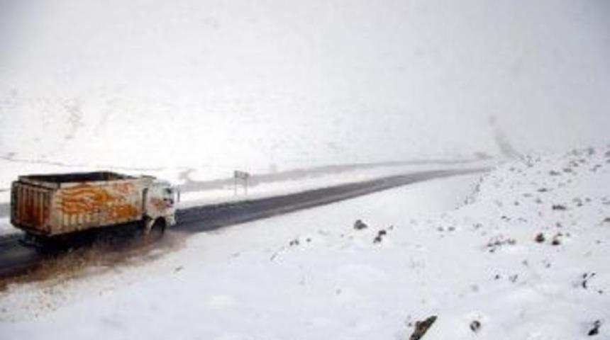 Urfa'ya Kar yağıyor