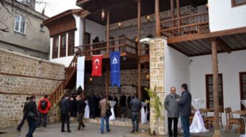 Restorasyonu Tamamlanan Tarihi Konak Hizmete A&ccedil;ıldı