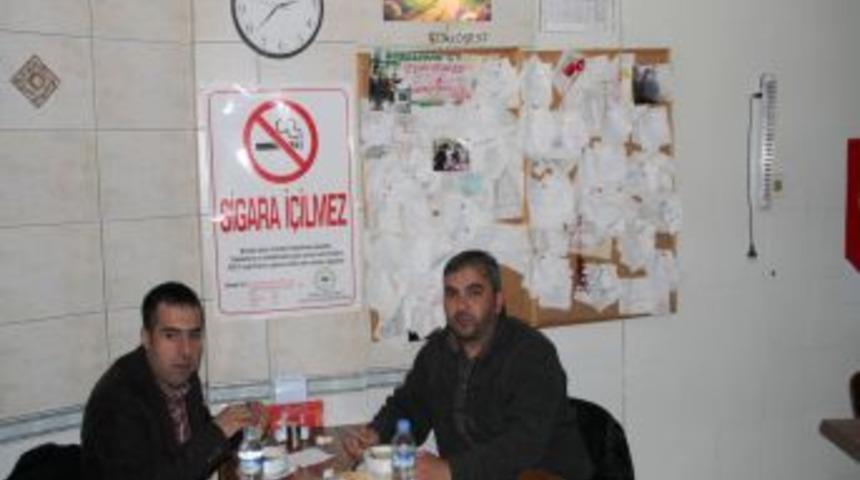 Askerlerin 'şafak'larını Yazdığı Duvar, Şiir K&ouml;şesine D&ouml;n&uuml;şt&uuml;