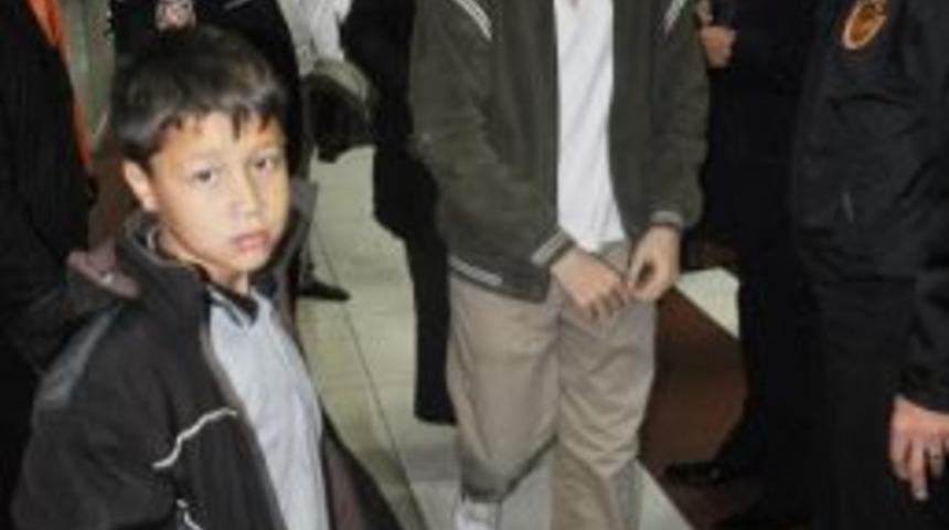 Okul Servisi Kaza Yaptı: 22 &Ouml;ğrenci Yaralı