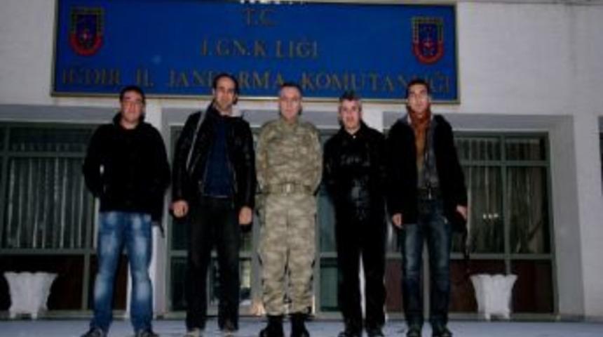 Gazetecilerden Jandarma Komutanı Yılmaz'a Ziyaret