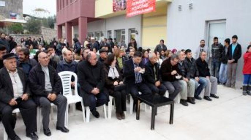Bornova Altındağ&rsquo;da Aşure Etkinliği D&uuml;zenlendi