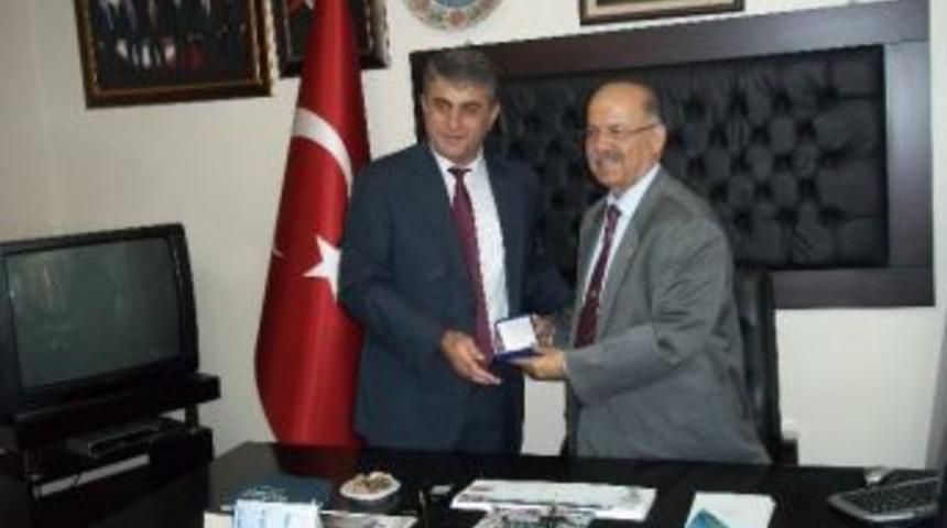 Vali Kolat T&uuml;rk Metal Sendikasını Ziyaret Etti