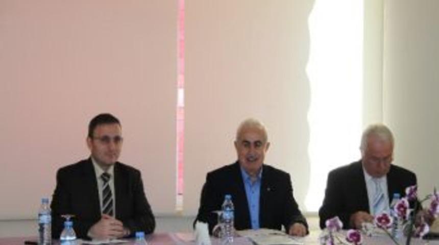 Hizmet Sekt&ouml;r&uuml;nde &Ccedil;alışanlara Mesleki Eğitim Verilecek.