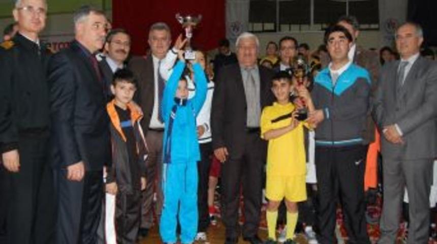 S&uuml;t Kupasını &Ccedil;elik Sanayi Kazandı
