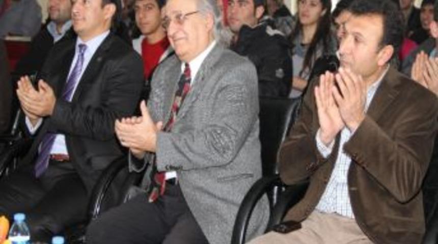 Ar&uuml;&rsquo;de Konferanslar Devam Ediyor ...