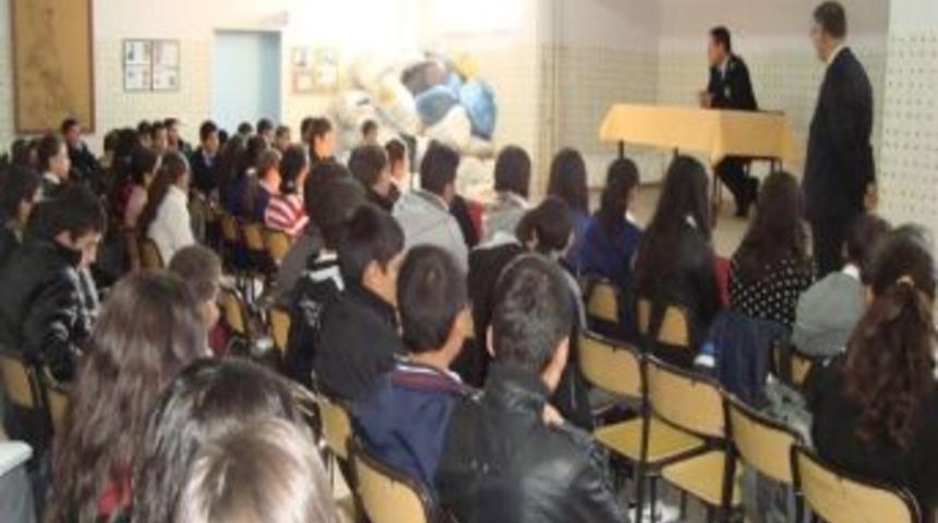 İl&ccedil;e Emniyet M&uuml;d&uuml;r&uuml; Demirbağ, Polislik Mesleğini Anlattı