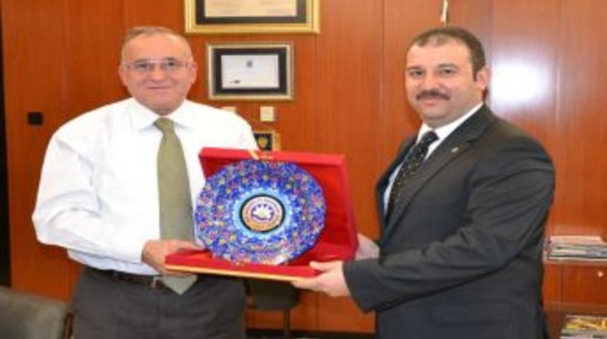 Başkan G&uuml;zelbey, H&Uuml;RSİAD Heyetini Ağırladı