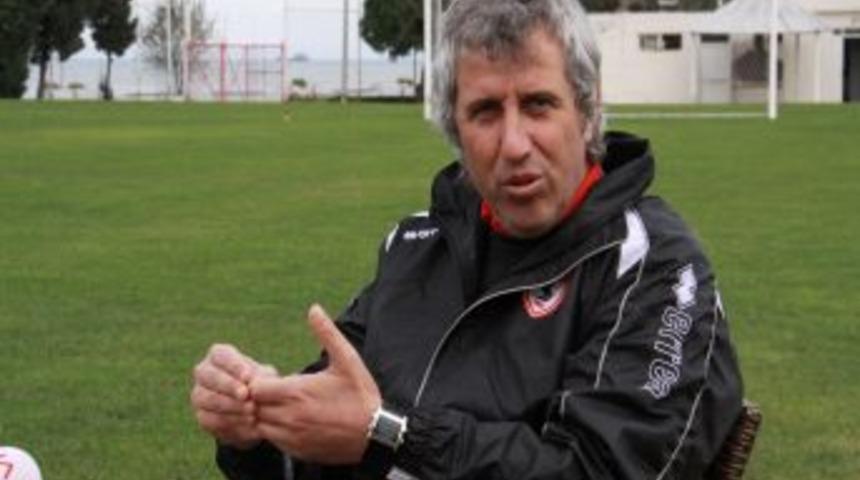 Samsunspor Teknik Direkt&ouml;r&uuml; Durmuş: Takıma Hareket Kabiliyeti Sağlamak Şart