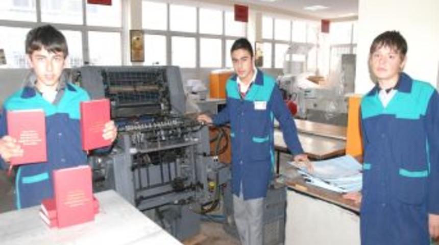 Meslek Lisesi Fabrika Gibi &Ccedil;alışıyor, Iki Yılda 2 Milyon Ciro Yaptı
