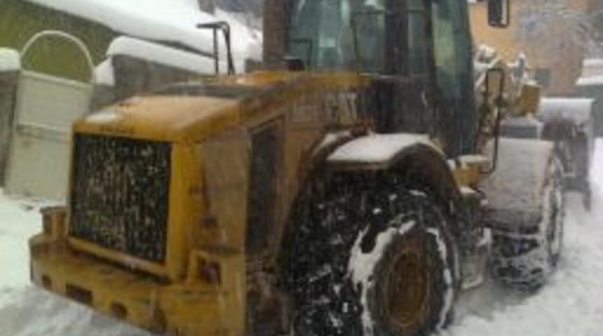 Bing&ouml;l Belediyesi Ekiplerinin Karla M&uuml;cadele &Ccedil;alışmaları