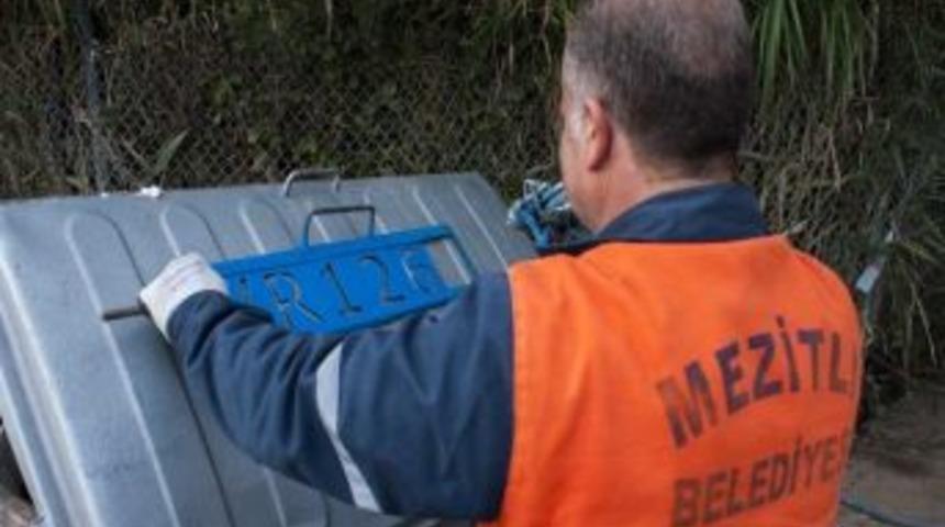 Mezitli&rsquo;de &Ccedil;&ouml;p Konteynerlerine Mahalle Kodu